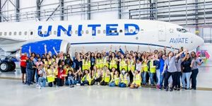 United Airlines extends a job offer to the CEO of Extor fx